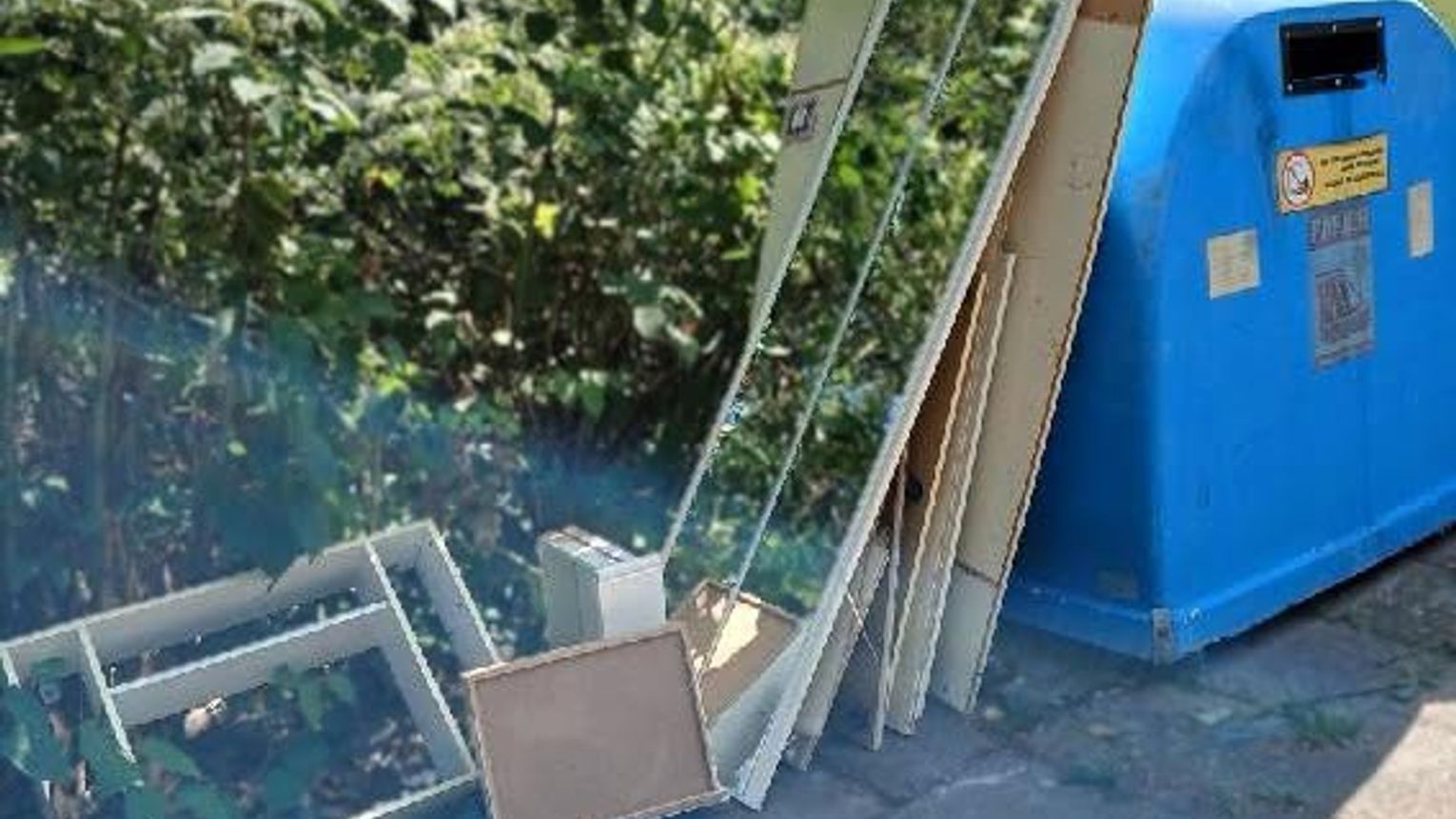 Posłuchał sąsiadów i dostał 500 zł mandatu. Interwencja straży miejskiej w Krakowie